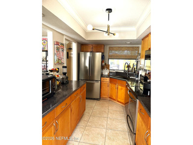 Live the Ponte Vedra Beach lifestyle in this END UNIT, one story - photo 8