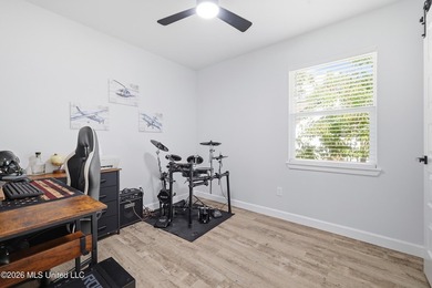 BACK ON THE MARKET AT NO FAULT TO SELLER! Move right into this - photo 29