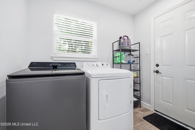 BACK ON THE MARKET AT NO FAULT TO SELLER! Move right into this - photo 31