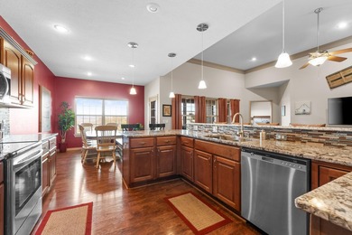 The ULTIMATE FAMILY RETREAT & POWERHOUSE INVESTMENT opportunity - photo 35