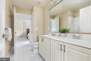 **OPEN SAT 7/18 2-4PM & SUN 7/19 2-4PM** Welcome to luxury - photo 36