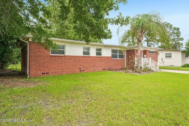 Seller Offering Roof Credit with Full Price Offer!!!! Located in - photo 3