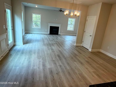Welcome home to this stunning 4-bedroom, 2.5-bath, 2,131 sq. ft - photo 5