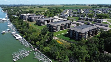 Lake Condo For Sale in Arnolds Park, Iowa