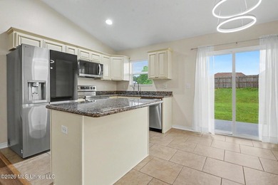 Welcome to Turtle Creek! This well-maintained 3-bedroom, 2-bath - photo 7