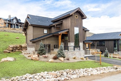 Move-In Ready This October in Granby Ranch! This beautifully - photo 3