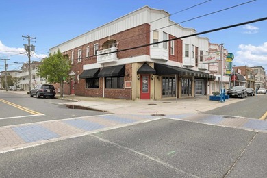 Prime opportunity to own a restaurant and bar WITH LIQUOR - photo 1