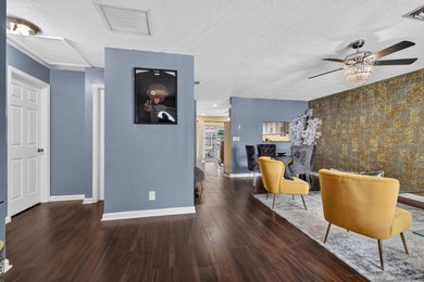 pack your bags and moving into this cozy 4 bedroom 2 bath with - photo 10