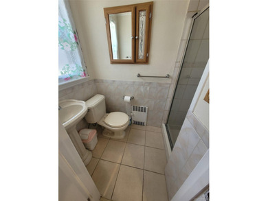 Welcome to this beautifully maintained, detached colonial on a - photo 11