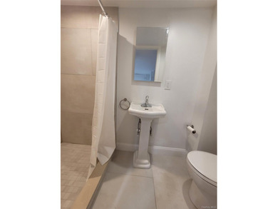 Welcome to this beautifully maintained, detached colonial on a - photo 17