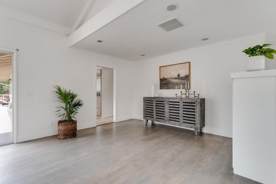 Fairway views, gorgeous light, and easy Aptos living await! Set - photo 9