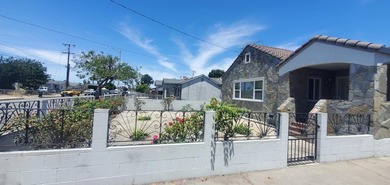 Fabulous properties for development. With R2 zoning it's a good - photo 3