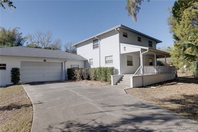 Lake Home For Sale in Homosassa, Florida