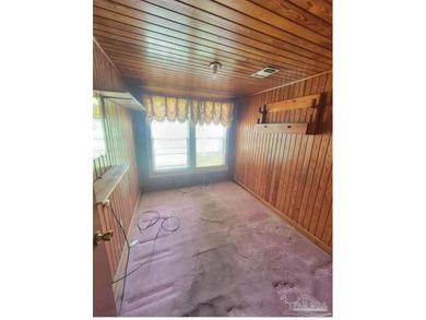 3/2 single family home Step back in time and experience the a - photo 8