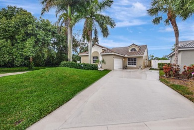 Lake Home For Sale in Boca Raton, Florida