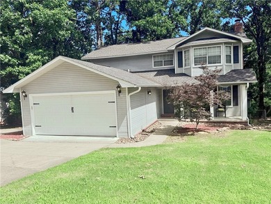 Beautifully maintained home located just off Hilltop Drive in - photo 3