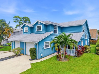 Lake Wellington Townhome/Townhouse For Sale in Wellington Florida