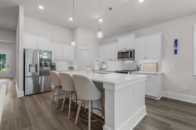 This pristine oasis, perfectly positioned minutes from the beach - photo 12