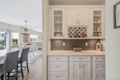 Stunning 4-Bedroom Colonial in Grand Manor Estates, East - photo 15