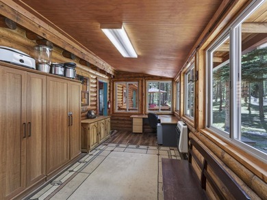 Searching for the essence of mountain living? This stunning 2 - photo 16
