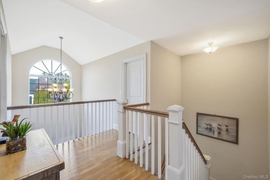 Stunning 4-Bedroom Colonial in Grand Manor Estates, East - photo 18