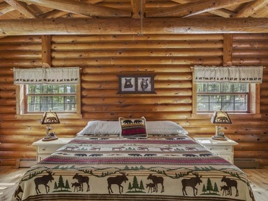 Searching for the essence of mountain living? This stunning 2 - photo 20