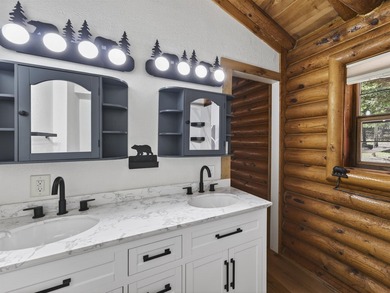 Searching for the essence of mountain living? This stunning 2 - photo 24