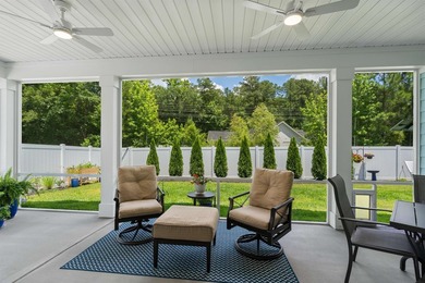 This pristine oasis, perfectly positioned minutes from the beach - photo 28