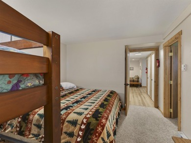 Searching for the essence of mountain living? This stunning 2 - photo 35