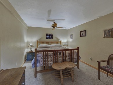 Searching for the essence of mountain living? This stunning 2 - photo 40