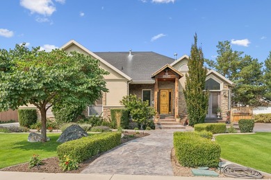 Price Improvement! Welcome to this spacious rambler ideally - photo 1