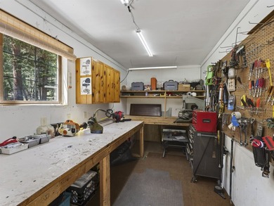 Searching for the essence of mountain living? This stunning 2 - photo 46