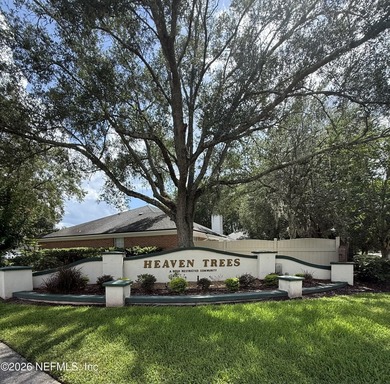NEW ROOF, NEW FLOORS, Priced to Sell in the heart of Mandarin! - photo 3