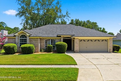 NEW ROOF, NEW FLOORS, Priced to Sell in the heart of Mandarin! - photo 4