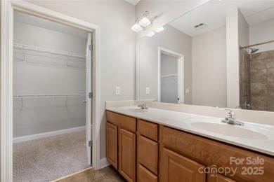 Excellent opportunity in Preston Flats! This move in ready home