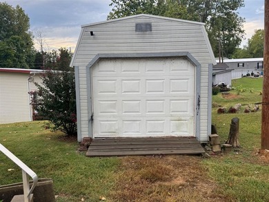 Amazing opportunity for someone looking for a turn key lake - photo 19