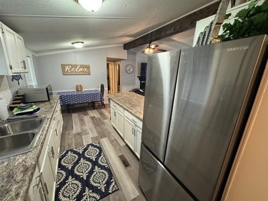 Amazing opportunity for someone looking for a turn key lake - photo 25