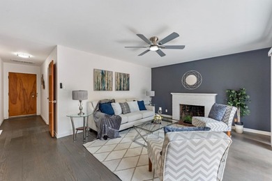 Lovely and Spacious 3Br/2ba, 1,358sf single level home with a 2 - photo 3