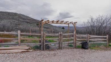 Renovated 5,600 sq ft home on 5 acres in the private gated - photo 7