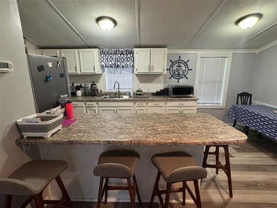 Amazing opportunity for someone looking for a turn key lake - photo 38