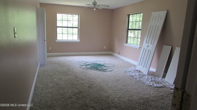 Great price on this *fixer* home. Great location and a very nice - photo 8