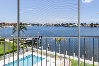 Marco Island Lake Area Condo For Sale in Marco Island Florida