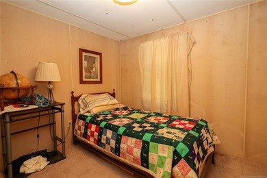 1.6 acres near Arbuckle Lake! This 3 bed, 2 bath mobile home - photo 15