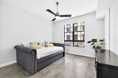Experience upscale downtown living at the iconic One City Plaza - photo 19