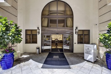 Experience upscale downtown living at the iconic One City Plaza - photo 21