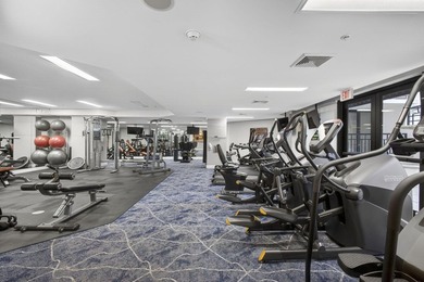 Experience upscale downtown living at the iconic One City Plaza - photo 36