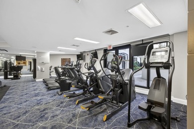 Experience upscale downtown living at the iconic One City Plaza - photo 37