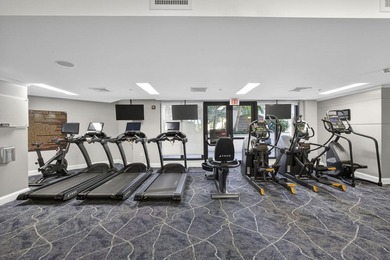 Experience upscale downtown living at the iconic One City Plaza - photo 41