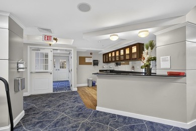 Experience upscale downtown living at the iconic One City Plaza - photo 44