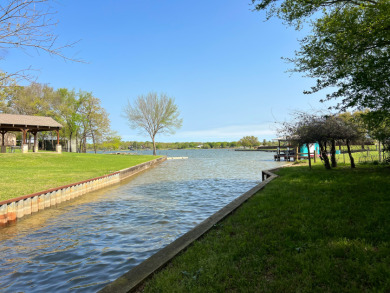 Storybook Cottage on the Water! Your own Private Retreat! - photo 3
